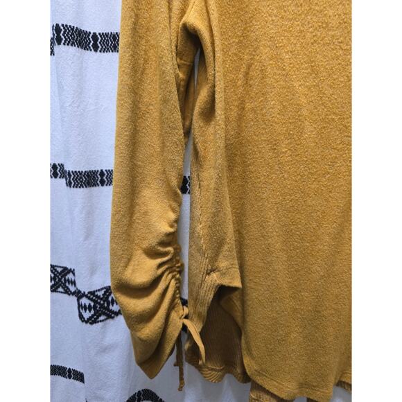 Saturday Sunday Anthropologie yellow gathered sleeve lightweight knit sweater M - Picture 3 of 10